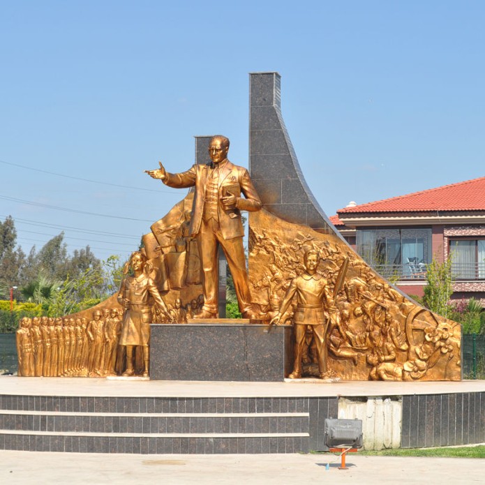 Sasalı Atatürk Anıtı