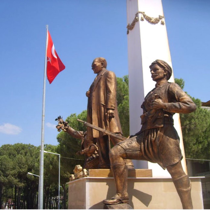 Germencik Atatürk Anıtı