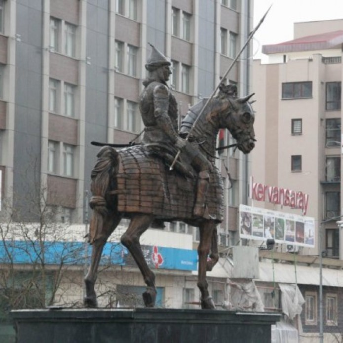 Osman Gazi Anıtı