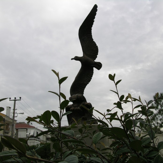 albatros-heykeli-buyukcekmece